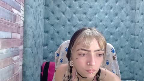 Snapshot of samanthaa_smitth chatting on October 2, 4:06 am Samantha Smitth online show from October 2, 4:06 am