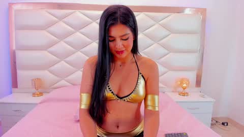 Snapshot of samanthaevans4 chatting on January 24, 8:00 pm Sweet Samantha online show from January 24, 8:00 pm