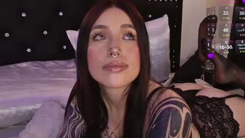 IGSamanthaGrant 10 online show from March 26, 9:16 pm