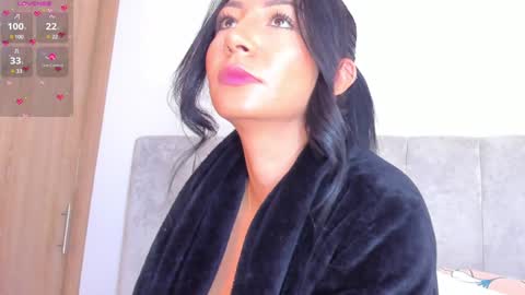 V A  N E S S A  online show from January 7, 11:03 pm