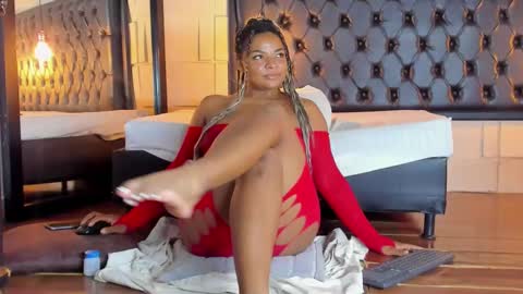 Snapshot of samanthamilan chatting on February 28, 9:44 pm Alejandra online show from February 28, 9:44 pm