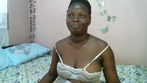 Snapshot of samiagirl22 chatting on March 4, 10:02 am nina online show from March 4, 10:02 am