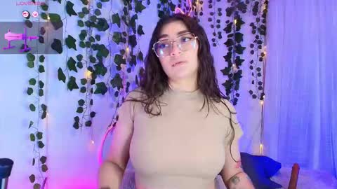 Snapshot of samii_evans chatting on October 24, 3:02 am samii evans online show from October 24, 3:02 am