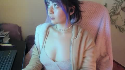 Snapshot of sammysammy_ chatting on September 17, 6:00 am online show from September 17, 6:00 am