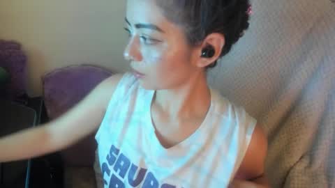   online show from November 19, 7:08 am