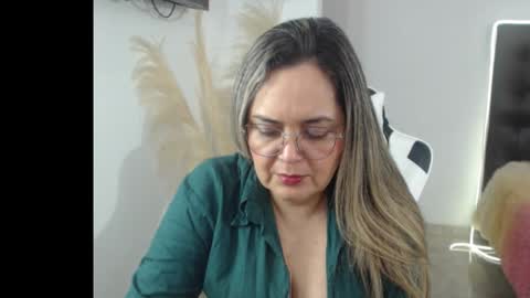 samy_vsn online show from October 19, 6:32 pm