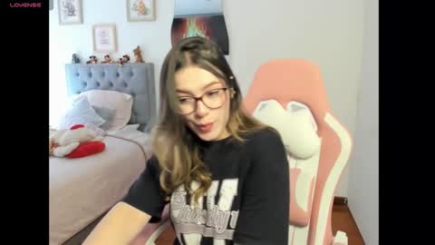 Snapshot of samysweet_8 chatting on September 16, 6:49 pm Samanta online show from September 16, 6:49 pm