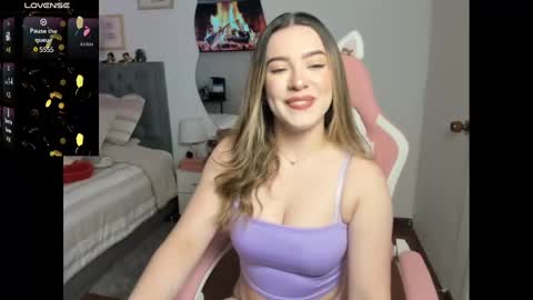 Snapshot of samysweet_8 chatting on January 20, 12:39 pm Samanta online show from January 20, 12:39 pm