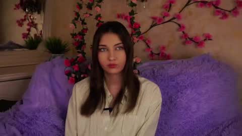 Isabel but you can call me Bella online show from November 10, 2:17 am