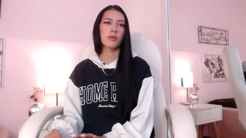 Sara online show from November 6, 5:02 am