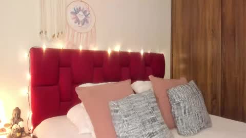 Sara online show from April 14, 10:32 pm