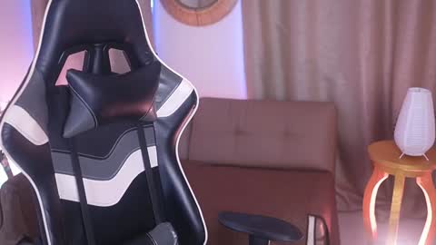 Sara  online show from January 30, 12:37 pm