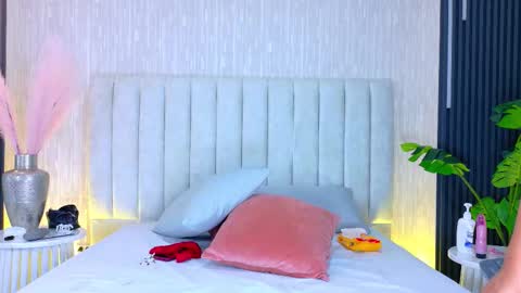 Snapshot of sara_blusg chatting on October 2, 3:44 am Camilo y Catalina online show from October 2, 3:44 am