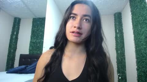 Sara online show from May 7, 1:26 pm