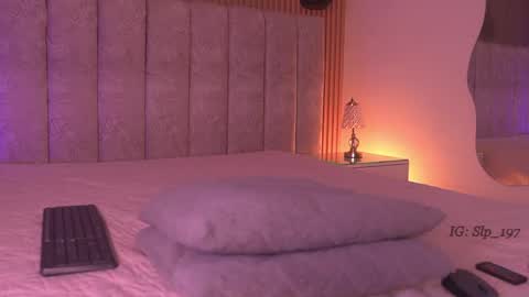 sara_lopee1 online show from May 30, 12:25 pm