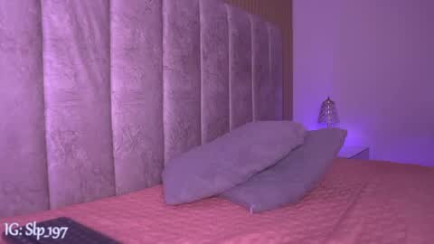 sara_lopee1 online show from April 13, 12:17 pm