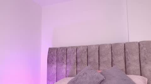 sara_lopee1 online show from November 4, 12:10 pm