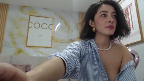 Sara  online show from September 16, 1:41 pm