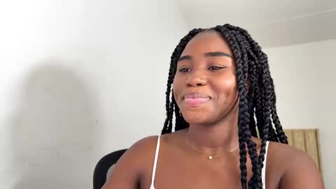 Snapshot of sara_muscle chatting on October 3, 11:54 pm Sara online show from October 3, 11:54 pm