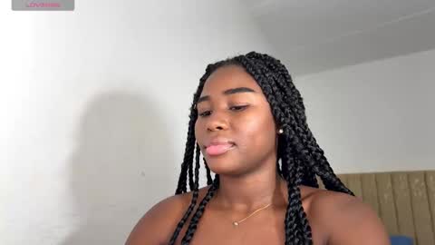 Snapshot of sara_muscle chatting on October 13, 2:03 am Sara online show from October 13, 2:03 am