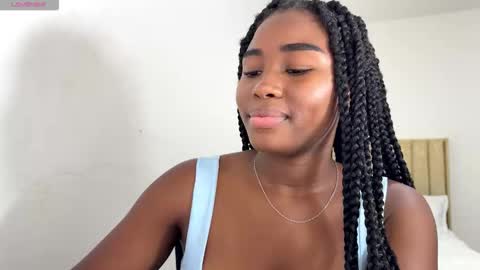 Snapshot of sara_muscle chatting on September 24, 9:47 pm Sara online show from September 24, 9:47 pm
