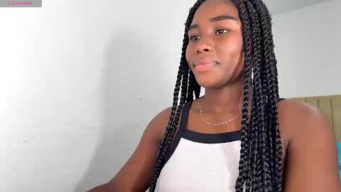 Snapshot of sara_muscle chatting on September 21, 2:32 am Sara online show from September 21, 2:32 am