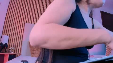 Sara online show from May 21, 9:07 am