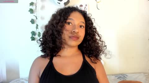 Snapshot of sara_sophiee chatting on December 15, 5:56 am sara sofia online show from December 15, 5:56 am