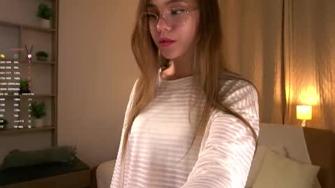 Im Sara  online show from March 26, 6:20 pm