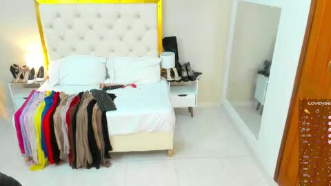 Snapshot of saraa_cute1 chatting on March 4, 3:44 am Saraa Gomez online show from March 4, 3:44 am