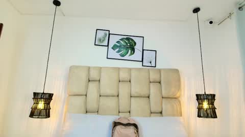 sarablonde_t online show from May 8, 11:28 pm