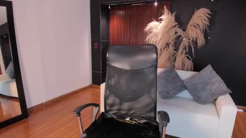 Sara  Everyday From 1430 to 2130 Col Time online show from February 3, 7:00 pm