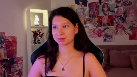 SaraDenars online show from November 12, 7:06 am