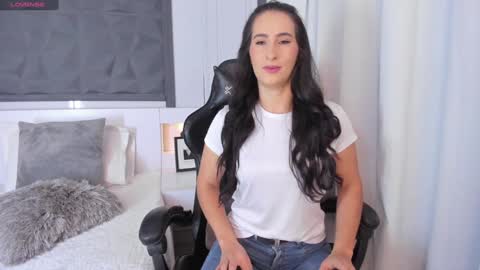 Snapshot of saragomez_1 chatting on January 16, 11:48 am Sara Gomez online show from January 16, 11:48 am