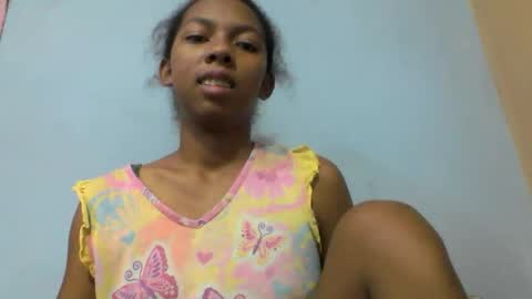 sarah146341 online show from February 13, 8:21 pm