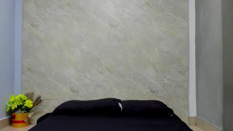 Sarah online show from November 14, 12:05 pm