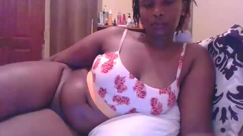 sarah_haggai online show from April 18, 7:07 pm