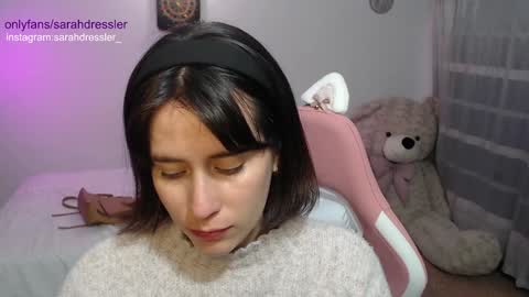 Snapshot of sarahdressler chatting on January 7, 1:49 am sarahdressler online show from January 7, 1:49 am