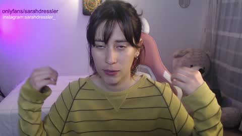 Snapshot of sarahdressler chatting on February 7, 3:55 am sarahdressler online show from February 7, 3:55 am