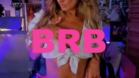 Divine Sarah NONUDE model online show from February 2, 11:19 am