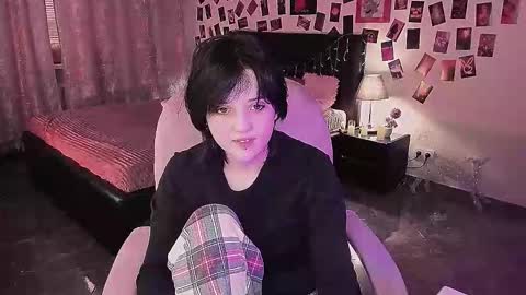 Sarah online show from March 5, 10:44 am