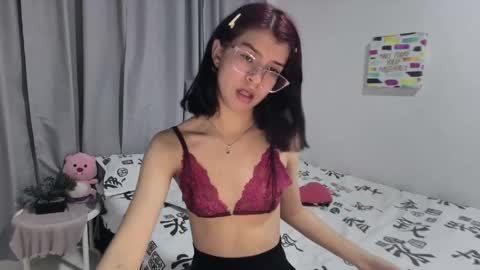 Sarah  online show from April 13, 8:42 pm