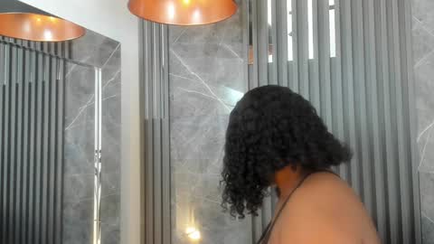 Snapshot of saraievans chatting on January 19, 3:29 am Sarai online show from January 19, 3:29 am