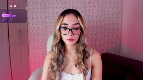 Sara jones   online show from September 23, 11:03 pm