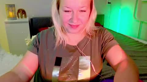 Sara online show from October 14, 4:26 am