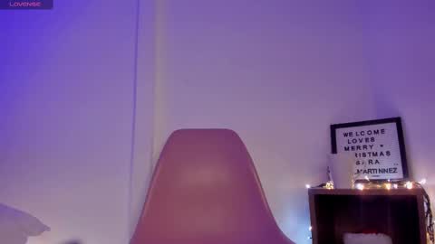 Snapshot of sarala_martinnez chatting on December 24, 10:17 pm Sara online show from December 24, 10:17 pm