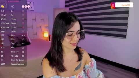 Sara online show from December 13, 3:32 pm