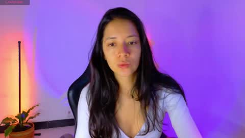 Sara online show from May 25, 1:54 pm