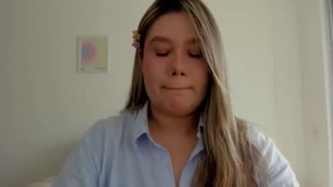 Sara  sarasmithfun by instagram online show from May 25, 4:39 pm