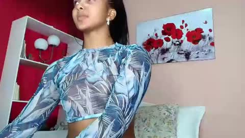 ZaraSolei online show from November 1, 7:40 pm